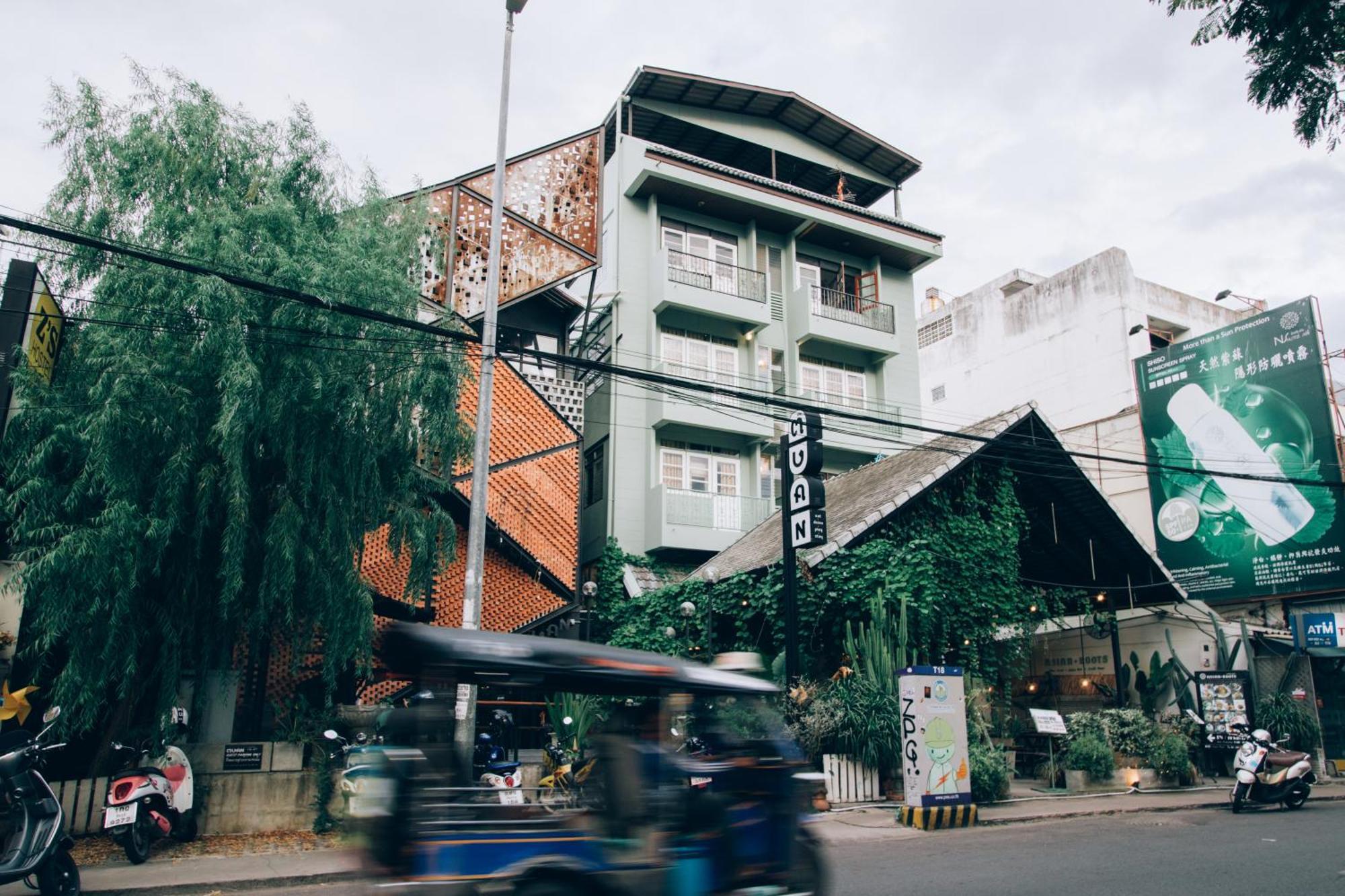Muan Hotel Chiang Mai Bagian luar foto